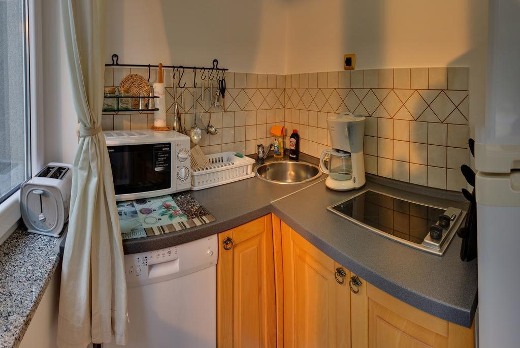 Vis A Vis Apartments *