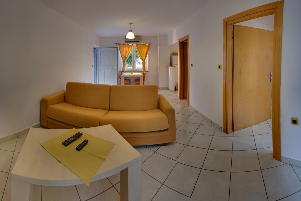 Vis A Vis Apartments Apartment *