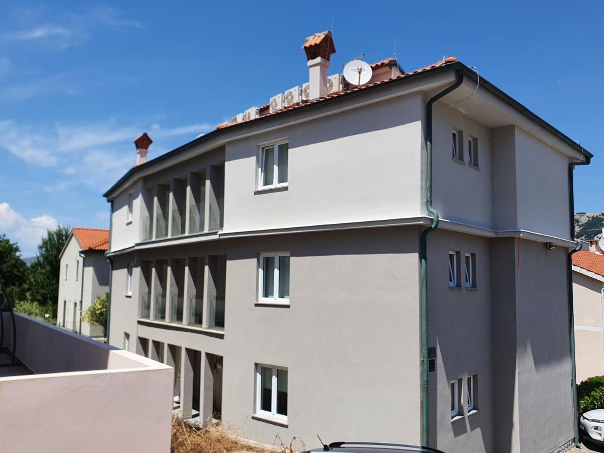 Vis A Vis Apartments Apartment *