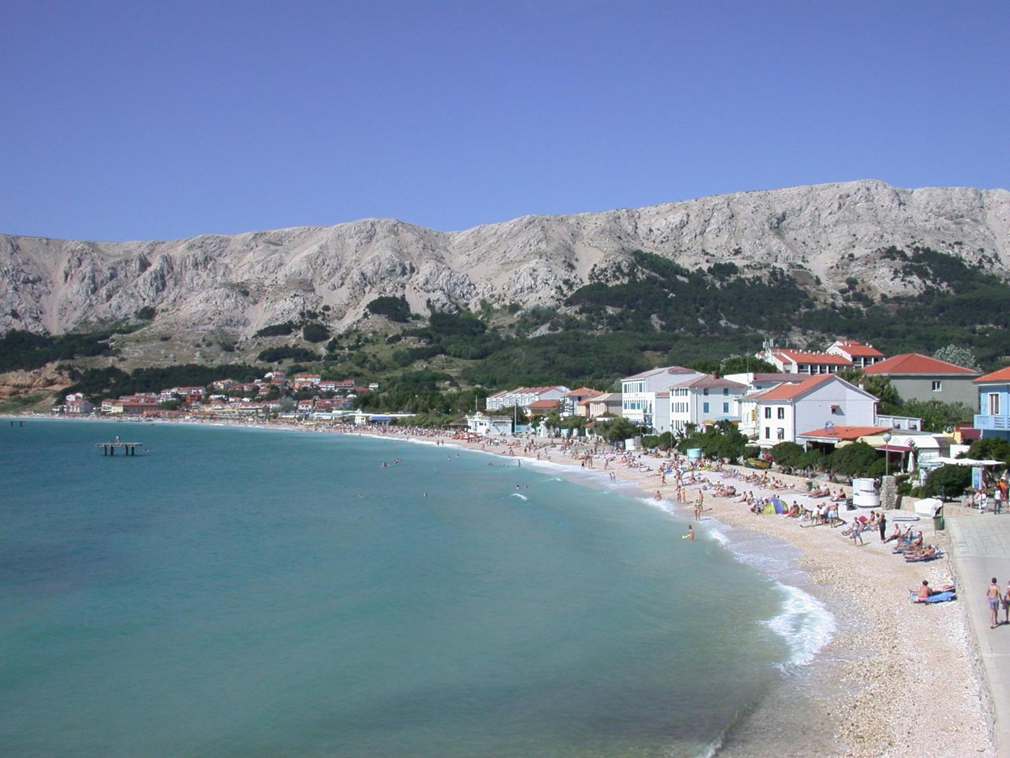 Vis A Vis Apartments