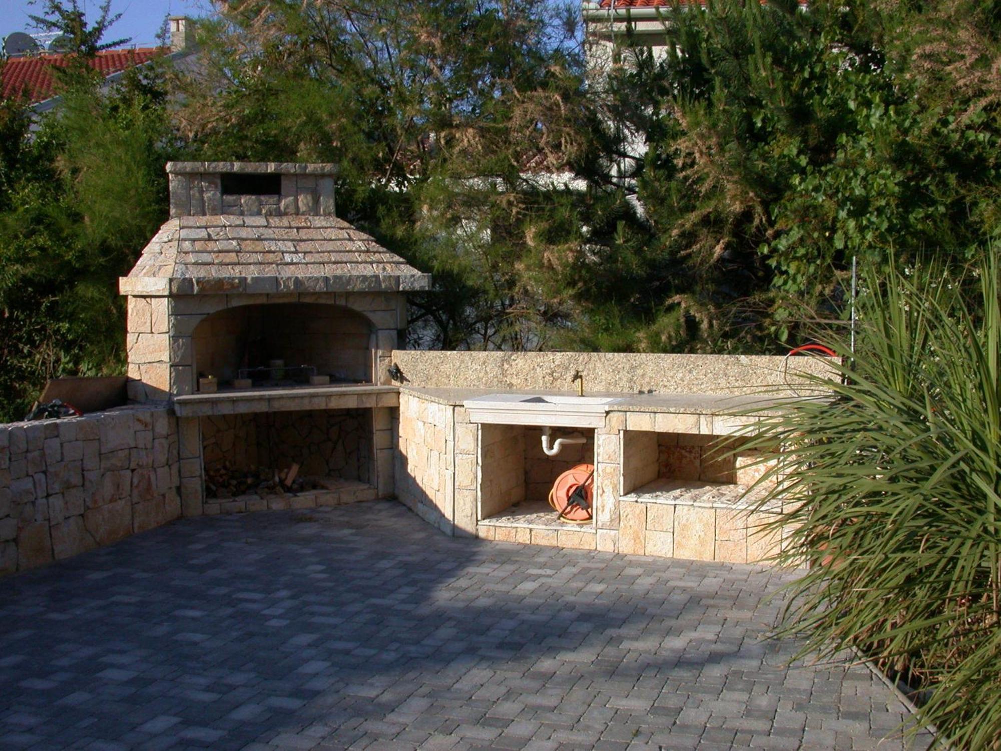 Vis A Vis Apartments