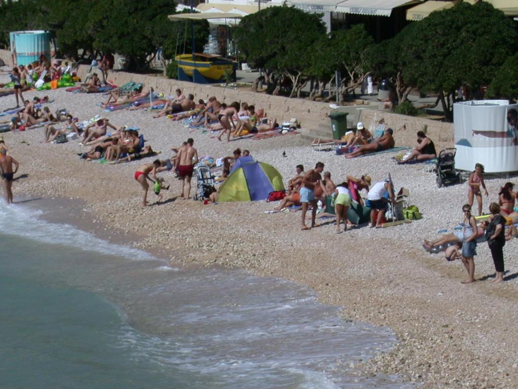 Vis A Vis Apartments